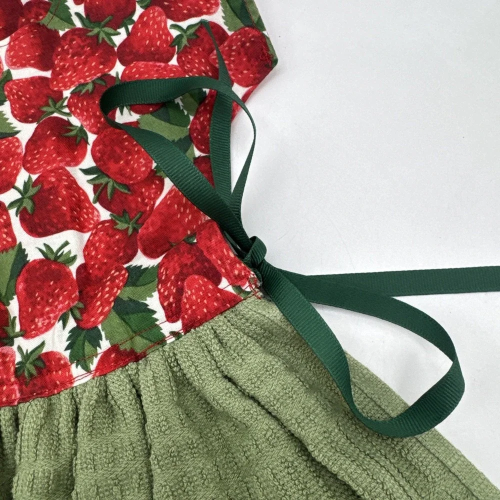 **NEW** Sonoma Strawberries Oven Door Dress Kitchen Towel New Tags